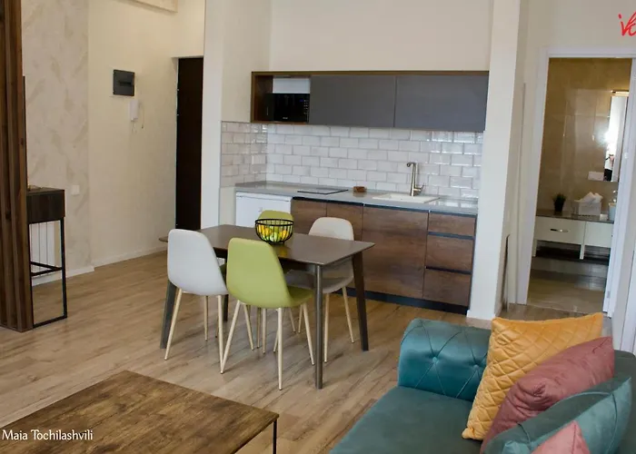 Sameba Luxury, Golden View